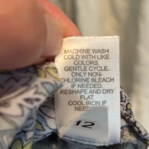 J. Jill Gray and Floral Patterned Top - Picture 6 of 8